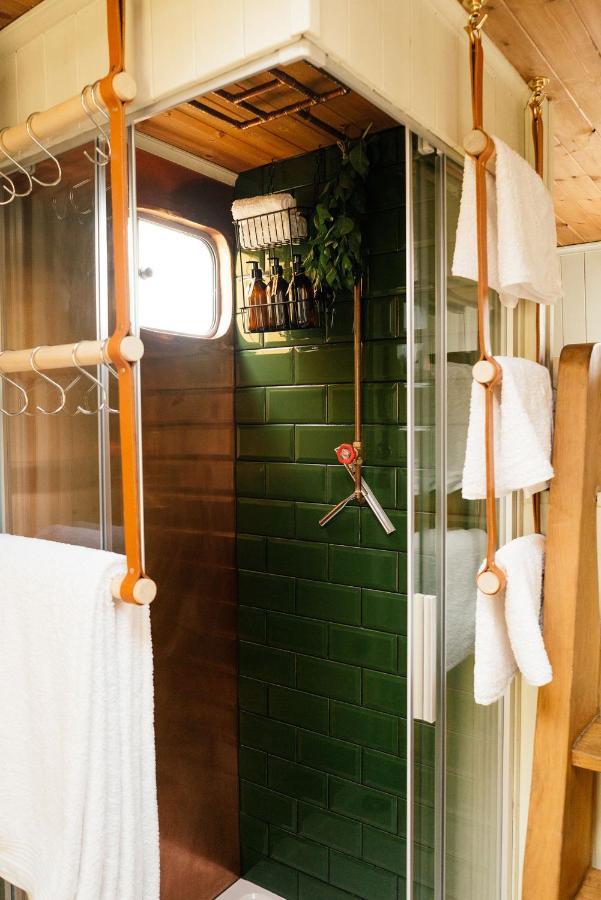 ホテル Abbeyfield Horsebox Glamping モーペス エクステリア 写真